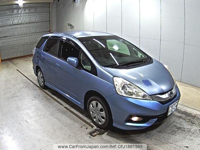 honda fit-shuttle 2013 CFJ1861593 image 1