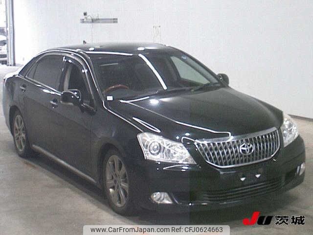 toyota crown-majesta 2011 -TOYOTA--Crown Majesta UZS207--1000852---TOYOTA--Crown Majesta UZS207--1000852- image 1