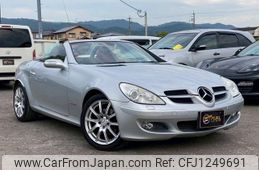 mercedes-benz slk-class 2006 GOO_JP_700070884830250604012