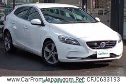 volvo v40 2013 -VOLVO--Volvo V40 DBA-MB4164T--YV1MV485BD2047455---VOLVO--Volvo V40 DBA-MB4164T--YV1MV485BD2047455-