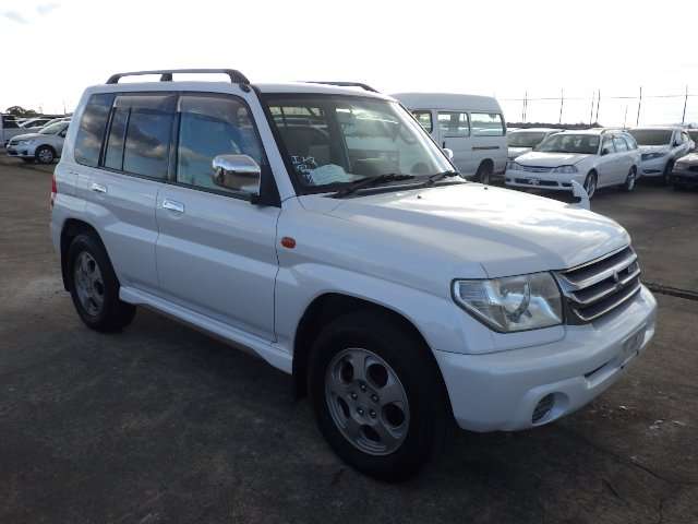 mitsubishi pajero-io 2001 171130173259 image 1