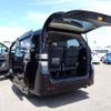 toyota vellfire 2010 REALMOTOR_N2023080011A-7 image 7