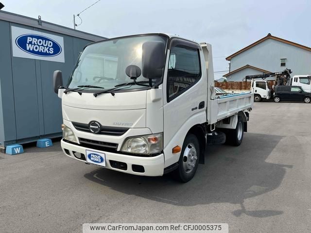 hino dutro 2012 GOO_NET_EXCHANGE_1160031A30240713W001 image 2