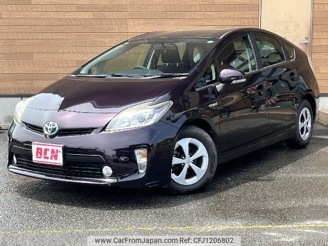 toyota prius 2013 -TOYOTA--Prius DAA-ZVW30--ZVW30-5592001---TOYOTA--Prius DAA-ZVW30--ZVW30-5592001- image 1