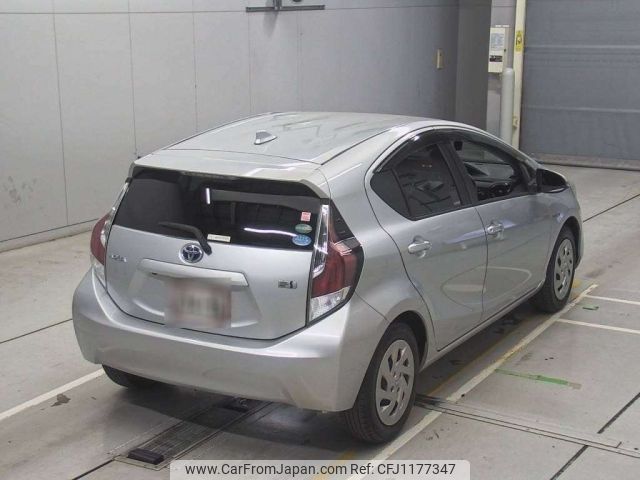 toyota aqua 2016 -TOYOTA--AQUA NHP10-6488982---TOYOTA--AQUA NHP10-6488982- image 2