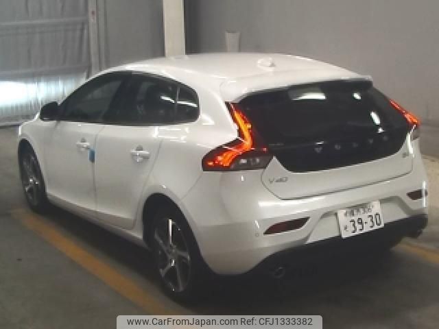 volvo v40 2019 quick_quick_LDA-MD4204T_YV1MVA8RDK2566639 image 2