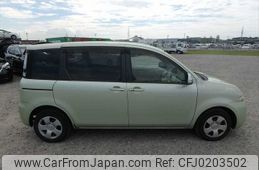 toyota sienta 2011 NIKYO_EW23820