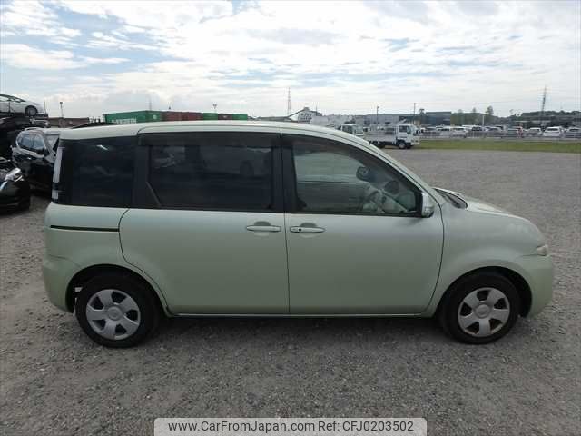 toyota sienta 2011 NIKYO_EW23820 image 1