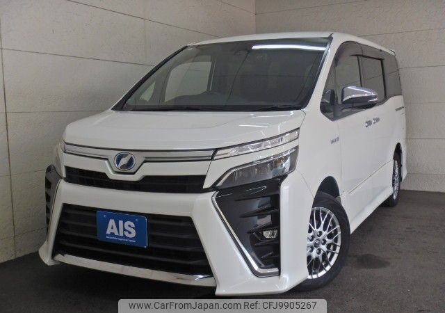 toyota voxy 2018 REALMOTOR_N9024060006F-90 image 2