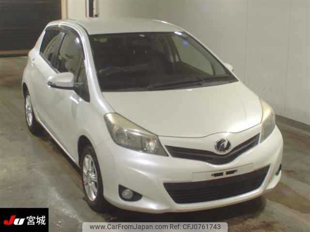 toyota vitz 2013 -TOYOTA--Vitz NSP130-2135893---TOYOTA--Vitz NSP130-2135893- image 1