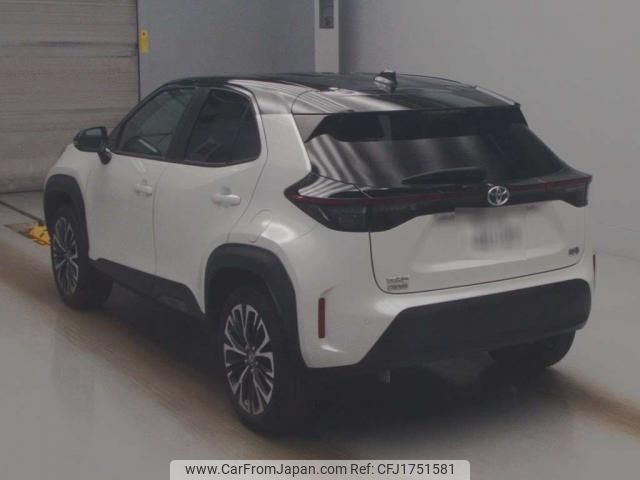 toyota yaris-cross 2024 CFJ1751581 image 2
