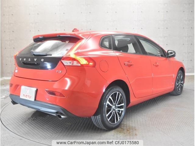 volvo v40 2018 -VOLVO--Volvo V40 DBA-MB4154T--YV1MV2929J2506261---VOLVO--Volvo V40 DBA-MB4154T--YV1MV2929J2506261- image 2