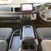 toyota hiace-wagon 2024 CFJ1668632 image 16