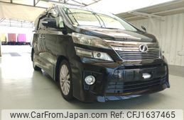 toyota vellfire 2011 CFJ1637465
