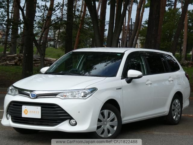 toyota corolla-fielder 2017 CFJ1822488 image 1