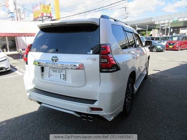 toyota land-cruiser-prado 2023 CFJ1683561 image 2