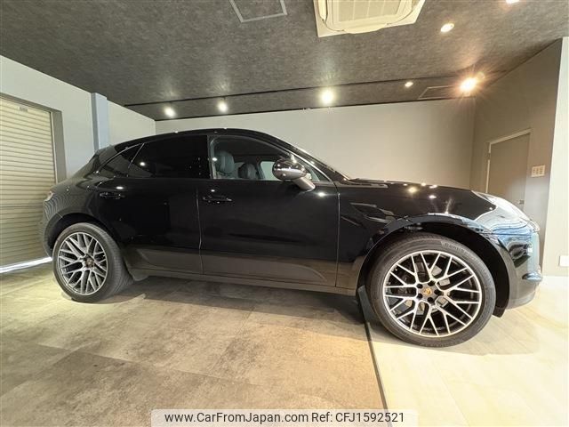 porsche macan 2019 CFJ1592521 image 2