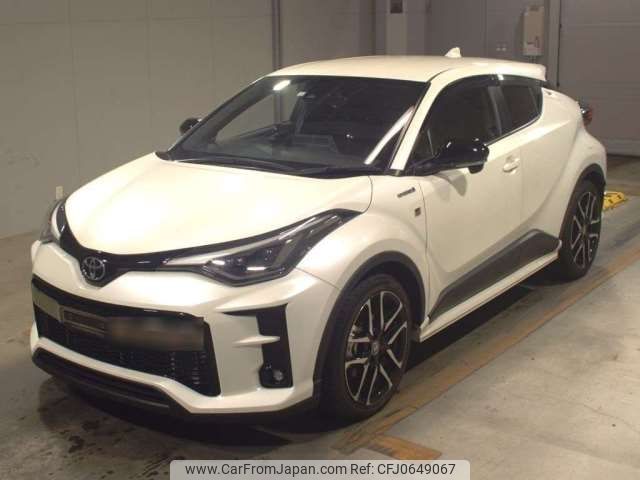 toyota c-hr 2020 -TOYOTA--C-HR 6AA-ZYX11--ZYX11-2011933---TOYOTA--C-HR 6AA-ZYX11--ZYX11-2011933- image 1