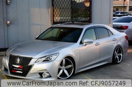 toyota crown 2013 GOO_JP_700060229130230918002