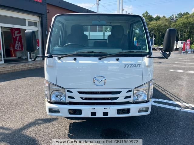 mazda titan 2018 CFJ1559972 image 2