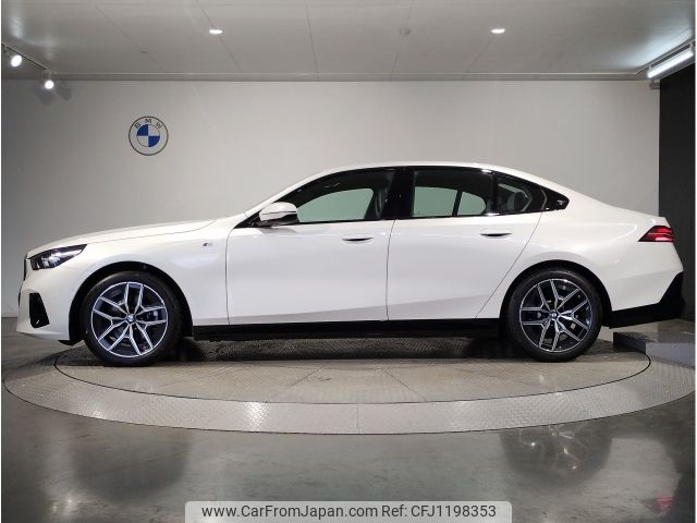 bmw 5-series 2024 -BMW--BMW 5 Series 3CA-22FL20--WBA22FL000CP83561---BMW--BMW 5 Series 3CA-22FL20--WBA22FL000CP83561- image 2