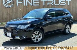 mitsubishi outlander-phev 2014 CFJ9025413