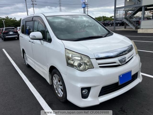 toyota noah 2012 -TOYOTA--Noah DBA-ZRR70W--ZRR70-0465572---TOYOTA--Noah DBA-ZRR70W--ZRR70-0465572- image 2