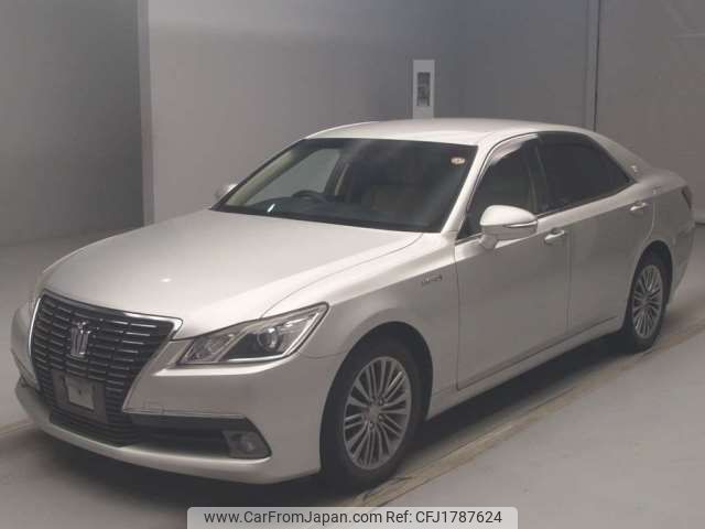 toyota crown 2013 CFJ1787624 image 1