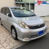 toyota isis 2005 CFJ1791755 image 1