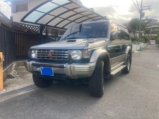car_330188f6-9592-439a-8648-