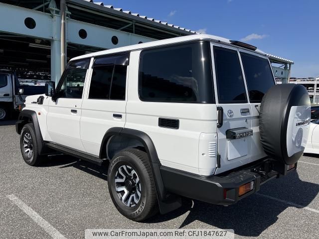 toyota landcruiser-70 2024 CFJ1847627 image 2
