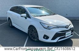 toyota avensis 2017 CFJ1608612