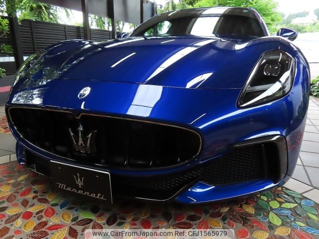 maserati granturismo 2024 CFJ1565979 image 1