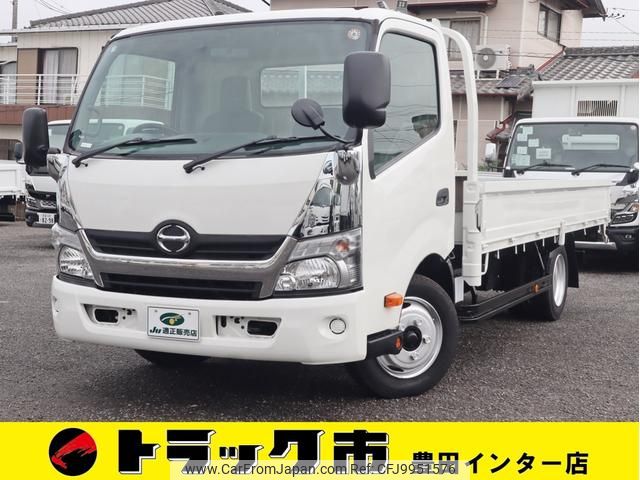 hino dutro 2017 GOO_NET_EXCHANGE_0207851A30240613W002 image 1