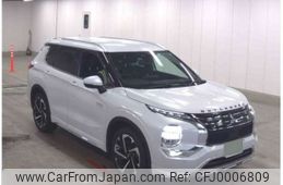 mitsubishi outlander-phev 2023 -MITSUBISHI 【福岡 354ﾙ 328】--Outlander PHEV 5LA-GN0W--GN0W-0304102---MITSUBISHI 【福岡 354ﾙ 328】--Outlander PHEV 5LA-GN0W--GN0W-0304102-