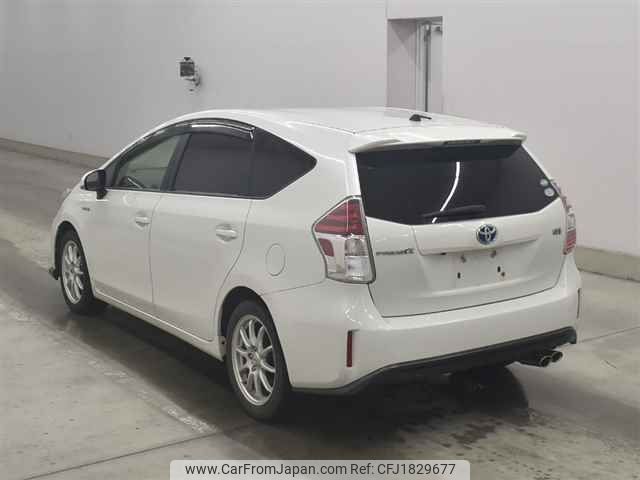 toyota prius-α undefined CFJ1829677 image 2