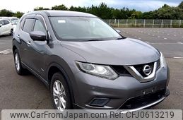 nissan x-trail-hybrid 2015 REALMOTOR_N5025010006F-10