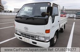toyota-hiace-truck-1996-5689-car_333b4aeb-4244-40cf-bf3a-53b7de9e27bb