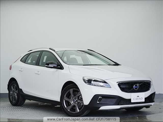 volvo v40 2014 CFJ1758115 image 1
