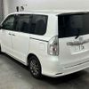 toyota voxy 2013 CFJ1592875 image 2