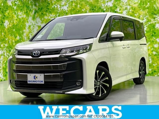 toyota noah 2022 quick_quick_6AA-ZWR90W_ZWR90-0022589 image 1