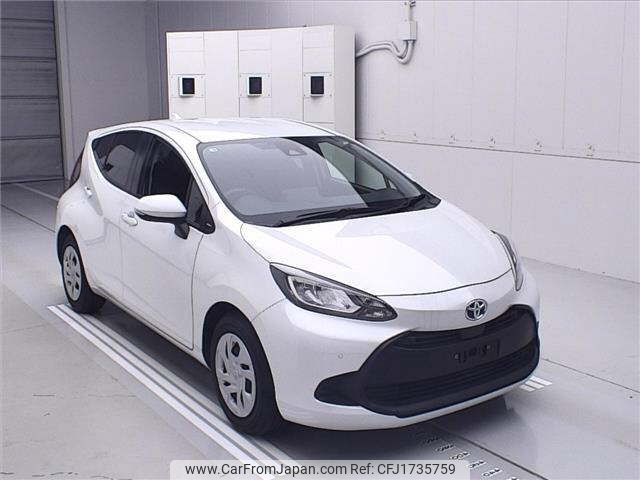 toyota aqua 2022 CFJ1735759 image 1