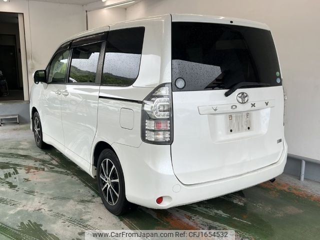 toyota voxy 2014 CFJ1654532 image 2