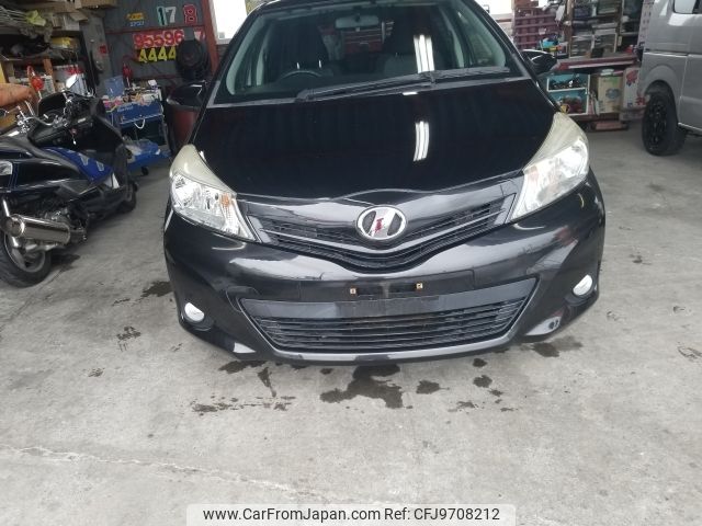 toyota vitz 2013 -TOYOTA--Vitz DBA-NSP130--NSP130-2110440---TOYOTA--Vitz DBA-NSP130--NSP130-2110440- image 1