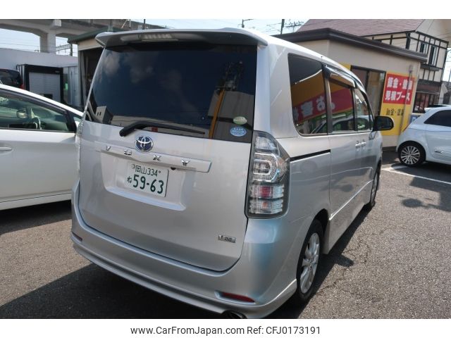 toyota voxy 2011 -TOYOTA--Voxy ZRR70W--ZRR70-0451415---TOYOTA--Voxy ZRR70W--ZRR70-0451415- image 2