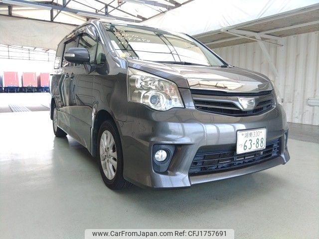 toyota noah 2013 CFJ1757691 image 1