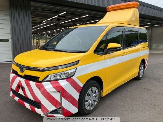 ひろぉこページ 2018 Toyota Voxy DBA-ZRR85G - Car Price $4,623