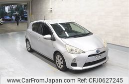 toyota aqua 2013 -TOYOTA--AQUA NHP10-6196605---TOYOTA--AQUA NHP10-6196605-