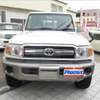 toyota landcruiser-70 2015 683103-200-1224202 image 1