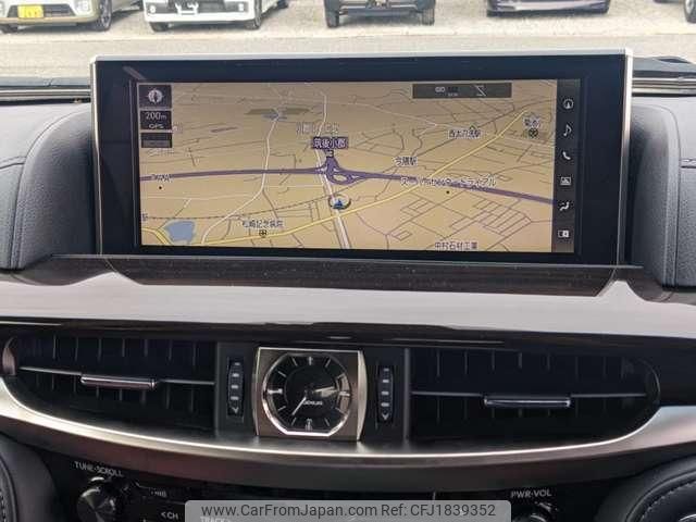 lexus lx 2018 CFJ1839352 image 2